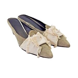 GC Women's 38 TRA MAD RKE Slip On Mule Wedge Suede Heels Bow Details Shoes GUC